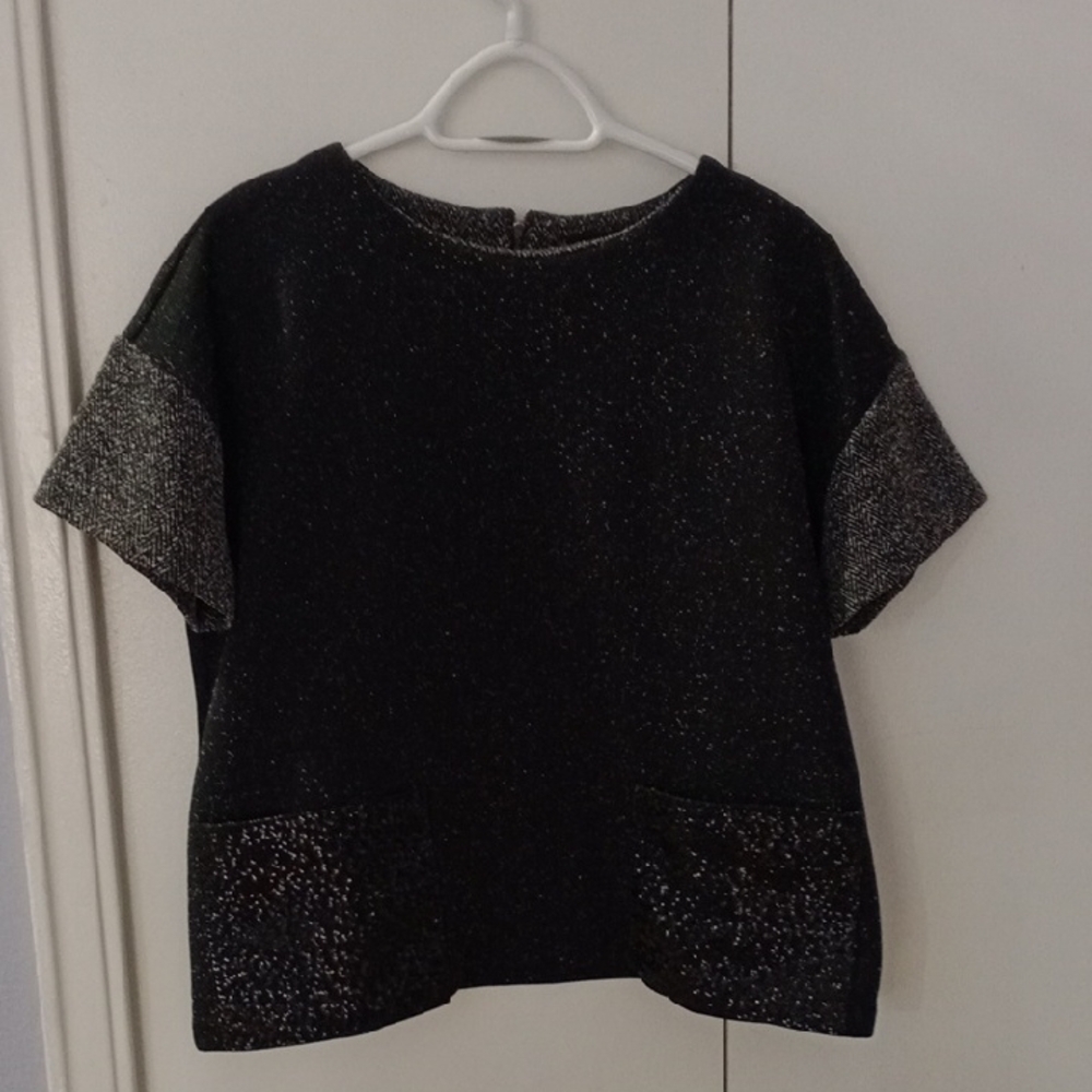 Banana Republic Monochrome Knit Top Pit To Pit 23